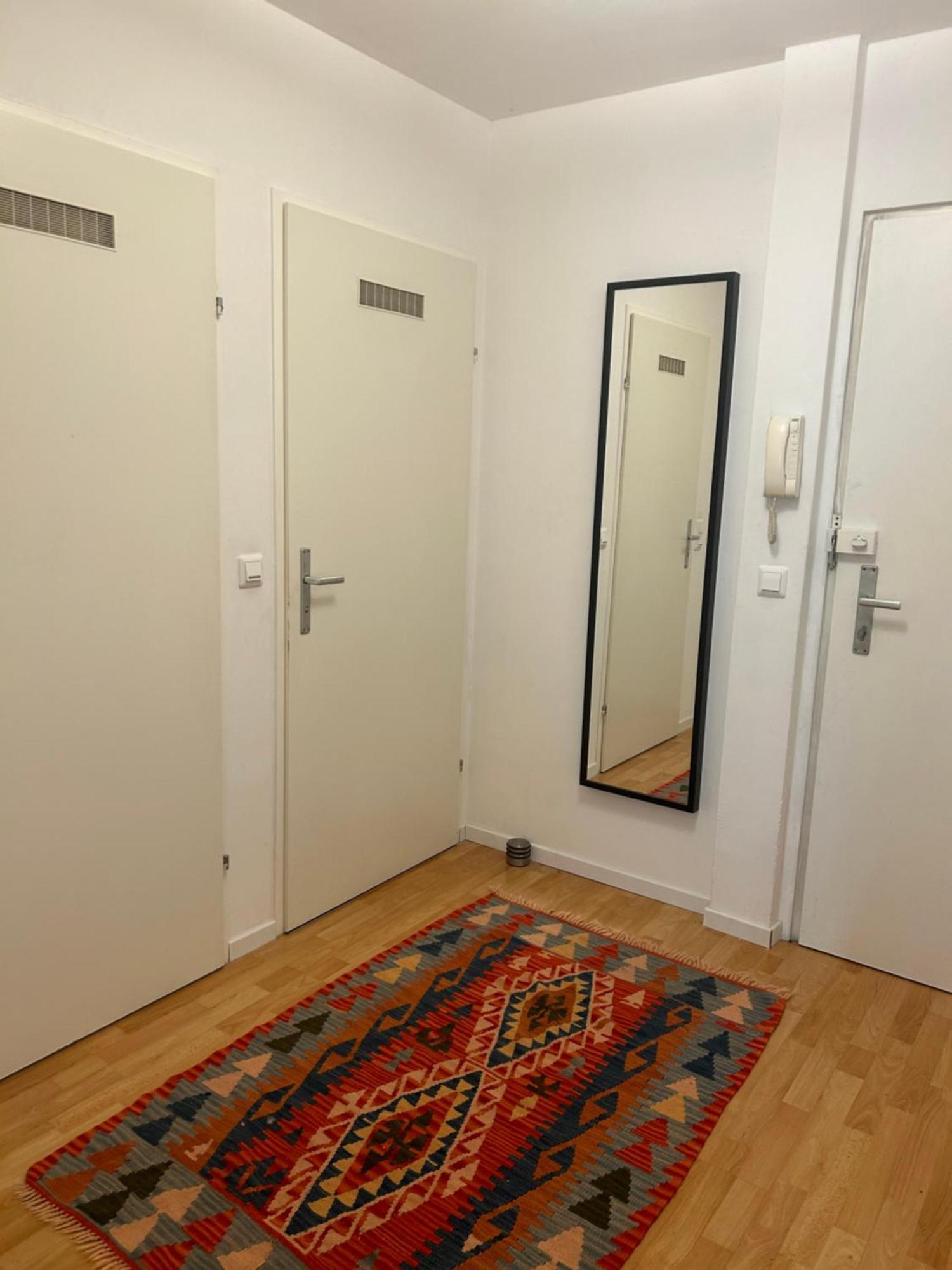 Apartment Mit Logia Und Kleinen Garten In Zentraler Lage 2 Viena Exterior foto